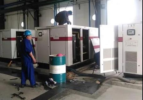 壓縮機組油耗過大或排出壓縮空氣含有油分